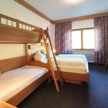 Haus Martina In - Ohne Verpflegung * ホーホフューゲン